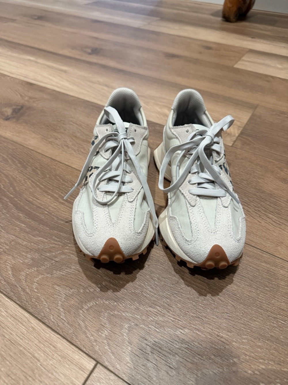 Women’s new balance 327 Neutral Leopard-Accent Sneakers - Picture 2 of 4